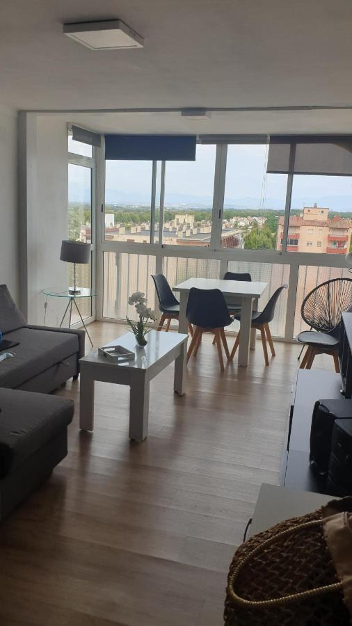 Les Pieds Dans L' Eau Apartment เอมปูเรียบราบา ภายนอก รูปภาพ