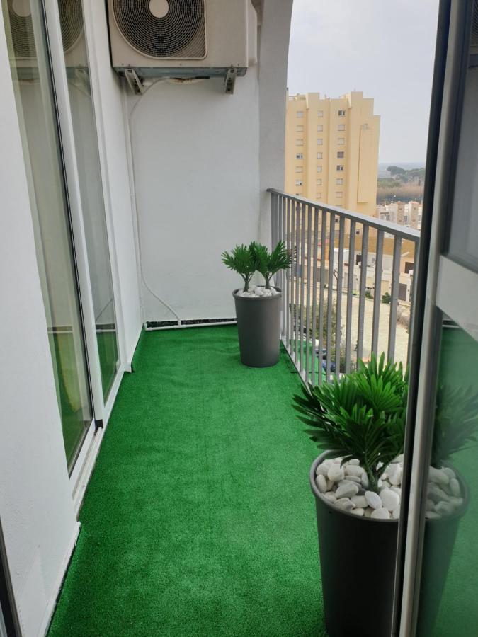 Les Pieds Dans L' Eau Apartment เอมปูเรียบราบา ภายนอก รูปภาพ